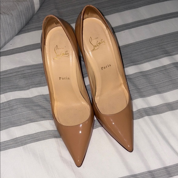 Christian Louboutin red bottom nude heel - Picture 2 of 8